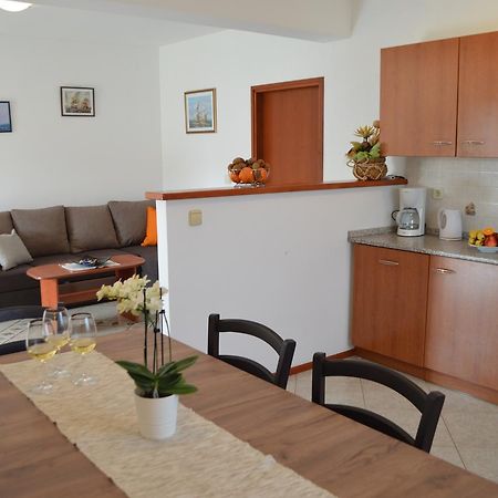 Apartment M&M Marasi ภายนอก รูปภาพ
