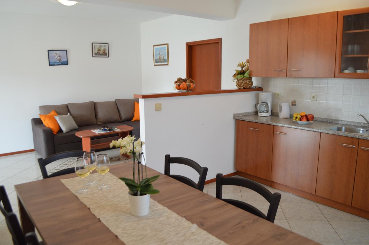 Apartment M&M Marasi ภายนอก รูปภาพ